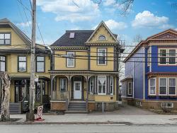 6090 Coburg Road  Halifax, NS B3H 1Z4