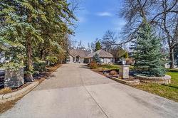45 Salme Drive  Winnipeg, MB R2M 1Y8