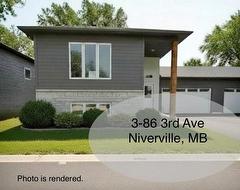 3 86 3RD Avenue S  Niverville, MB R0A 1E0