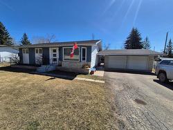 330 3rd Street NE  Minnedosa, MB R0J 1E0