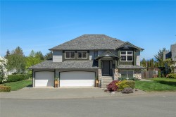 2335 Strawberry Pl Campbell River, BC V9H 1T6