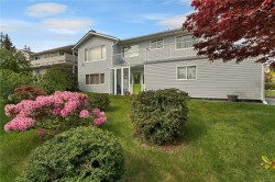 208 Alder St SOUTHCampbell River, BC V9W 2N6