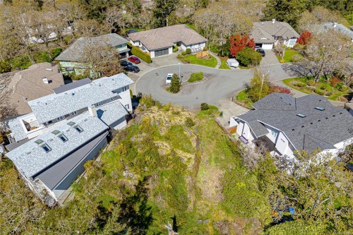 4280 Westervelt Pl, Saanich, BC 