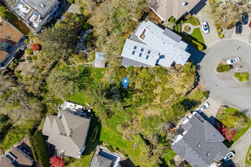 4280 Westervelt Pl, Saanich, BC 