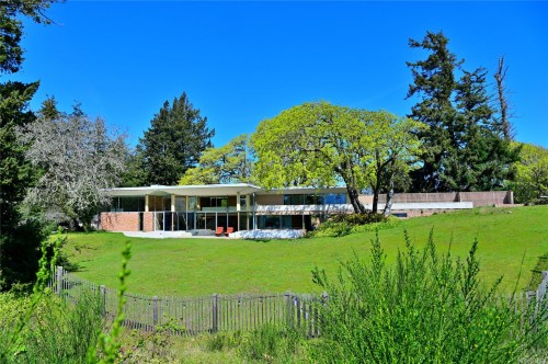1133 Moore Rd, Comox, BC 