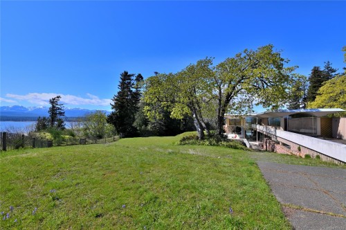 1133 Moore Rd, Comox, BC 
