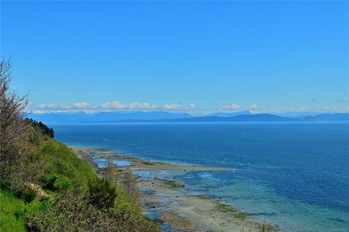 1133 Moore Rd, Comox, BC 