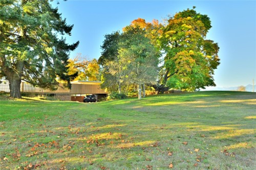 1133 Moore Rd, Comox, BC 