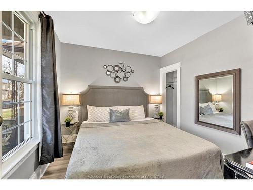 1055 Hall, Windsor, ON 