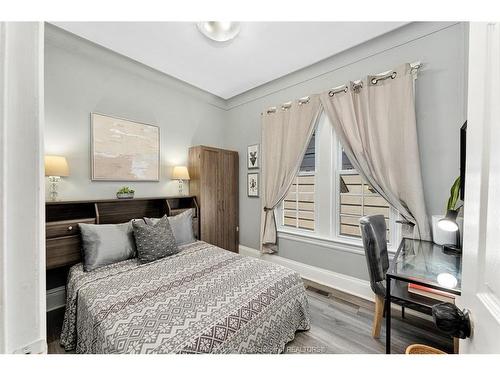 1055 Hall, Windsor, ON 
