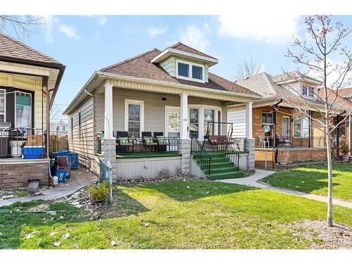 1055 Hall, Windsor, ON 