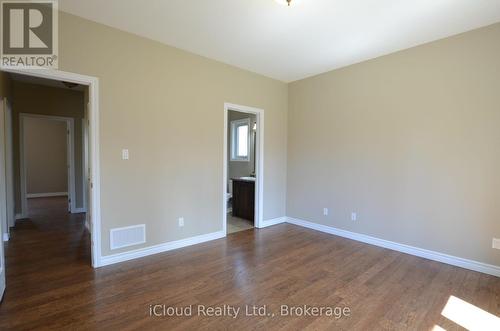 25 Rue Vanier, Tiny, ON - Indoor Photo Showing Other Room