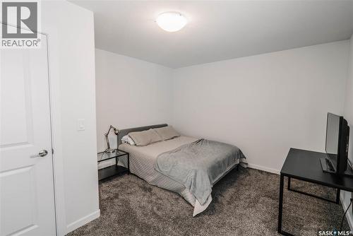 451 L Avenue S, Saskatoon, SK - Indoor Photo Showing Bedroom