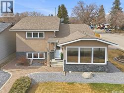 3402 Calder CRESCENT  Saskatoon, SK S7J 4W6