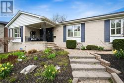 18 TETBURY CRESCENT Toronto, ON M3A 3G3
