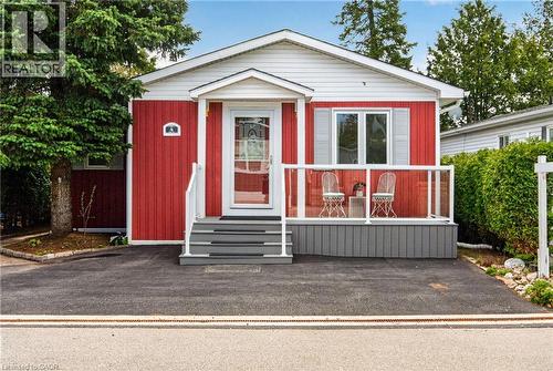 4 ELM Street  Puslinch, ON N0B 2J0