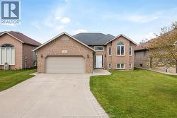 6 BENIUK COURT  Leamington, ON N8H 5K9