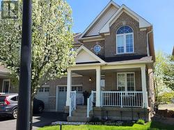 127 KNAPTON DRIVE Newmarket (Woodland Hill), ON L3X 3B3
