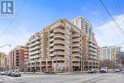 613 - 245 DAVISVILLE AVENUE Toronto (Mount Pleasant West), ON M4S 3H4
