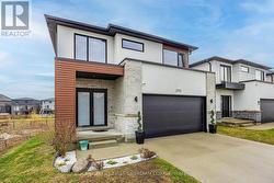 2773 HEARDCREEK TRAIL  London North (North S), ON N6G 0W1