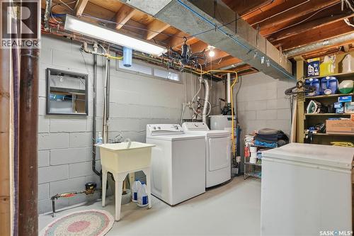 1 2Nd Street E, Langham, SK - Indoor Photo Showing Laundry Room