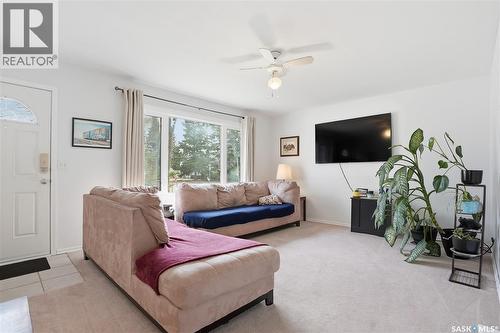 1 2Nd Street E, Langham, SK - Indoor