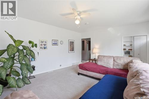 1 2Nd Street E, Langham, SK - Indoor