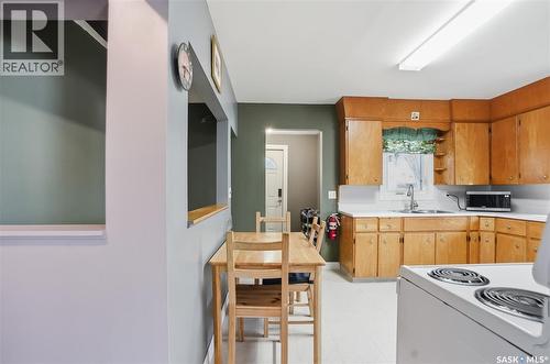 1 2Nd Street E, Langham, SK - Indoor Photo Showing Kitchen With Double Sink