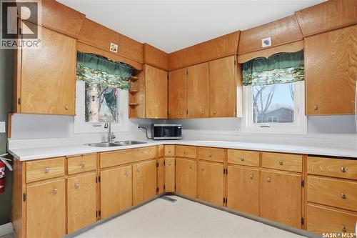 1 2Nd Street E, Langham, SK - Indoor Photo Showing Kitchen With Double Sink