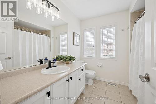14 Mossgrove Drive, Kitchener, ON - Indoor Photo Showing Bathroom