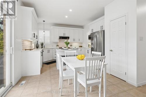 14 Mossgrove Drive, Kitchener, ON - Indoor