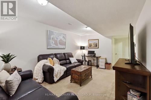 236 Bulrush Crescent, Ottawa, ON - Indoor Photo Showing Living Room