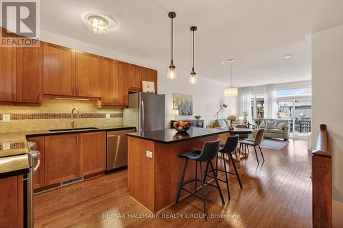 236 Bulrush Crescent, Ottawa, ON - Indoor Photo Showing Kitchen