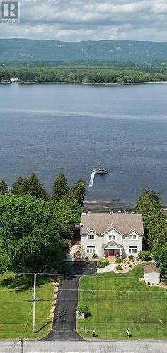 3276 Barlow Crescent, Ottawa, ON 