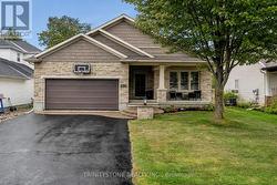 452 LANDSWOOD WAY  Ottawa, ON K2S 0A4
