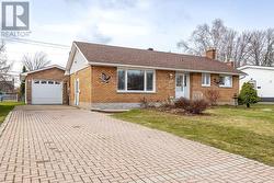 174 Palace DR Sault Ste. Marie, ON P6B 5H5
