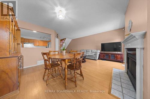 1516 Briarfield Crescent, Ottawa, ON - Indoor Photo Showing Dining Room