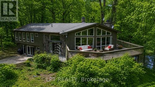 Expansive, Updated Home - 50 Concession Rd 2 W, Tiny, ON - Outdoor