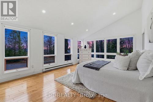 50 Concession Rd 2 W, Tiny, ON - Indoor Photo Showing Bedroom