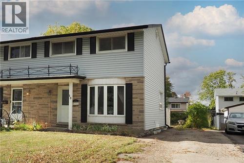 10 BALFOUR Crescent  Kitchener, ON N2C 1Z5