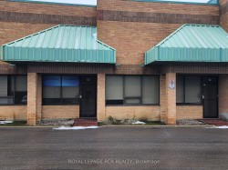 16/17-17075 Leslie Street Newmarket, ON L3Y 8E1