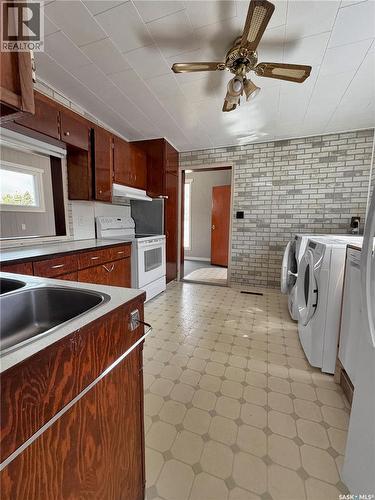 604 Sussex Avenue, Esterhazy, SK - Indoor