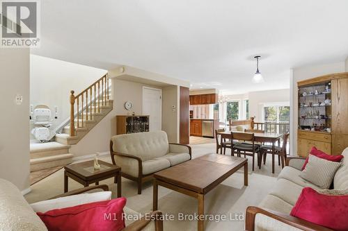 5 MARILYN DRIVE  Guelph (Riverside Park), ON N1H 1G9