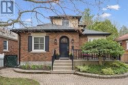 37 PARKHOLM AVENUE Guelph (St. George's), ON N1E 2S4