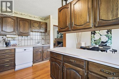 2020 Eastlake Avenue, Saskatoon, SK - Indoor Photo Showing Kitchen