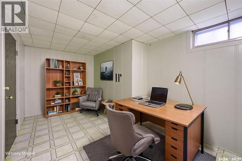 2020 Eastlake Avenue, Saskatoon, SK - Indoor Photo Showing Office