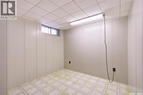 2020 Eastlake Avenue, Saskatoon, SK - Indoor