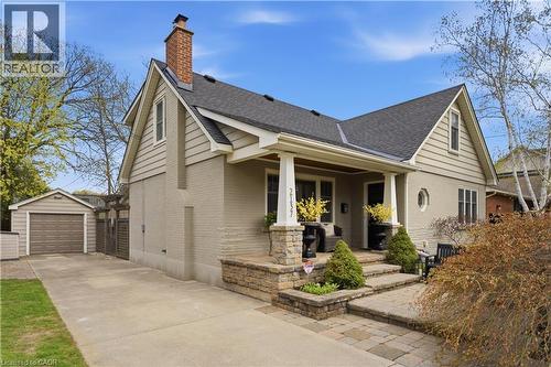 2137 Deyncourt Drive, Burlington, ON - Outdoor With Deck Patio Veranda With Facade
