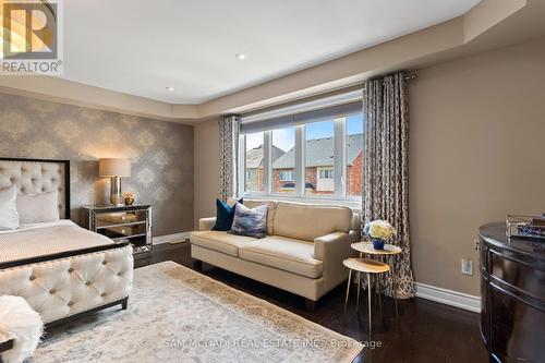 3155 Seabright Drive, Mississauga, ON - Indoor Photo Showing Living Room