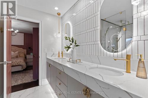 3155 Seabright Drive, Mississauga, ON - Indoor Photo Showing Bathroom